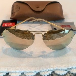 Ray-ban gold aviator sunglasses